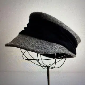 마츄아하 melton drape cap