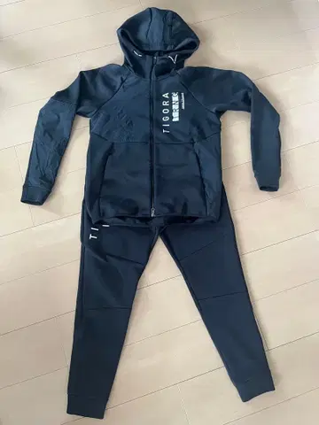 TIGORA 후드 부착 저지 세트 블랙