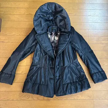 HIROKO KOSHINO 프리미어 블랙 다운 자켓