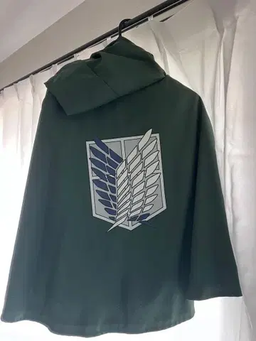 진격의 거인 후드 부착 케이프 [유니버셜 한정판]