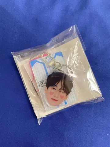 은혁 굿즈 세트 (트레이딩 카드 3장 + 아크릴 키링) 메디힐