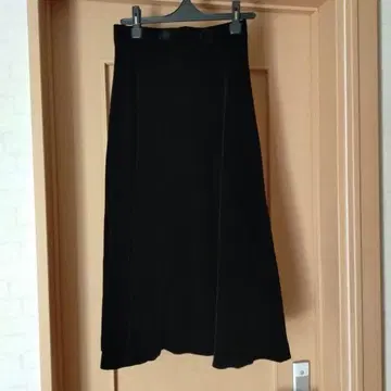 VISS 블랙 롱 플레어 스커트 M 벨벳