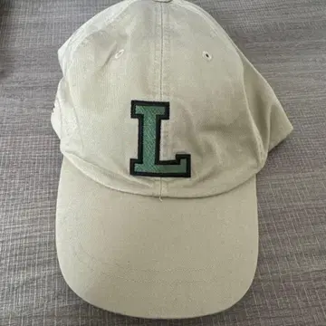 LACOSTE 베이지 캡