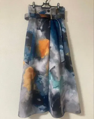 UNITED TOKYO 비건 가죽 플레어 스커트