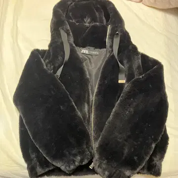 ZARA 플리스 자켓 블랙 후드 부착