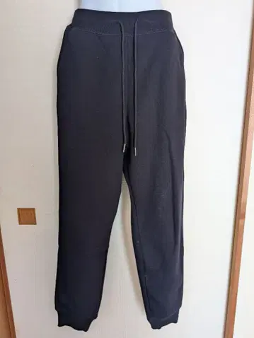 UNIQLO HEATTECH 스웨트 팬츠 블랙 L