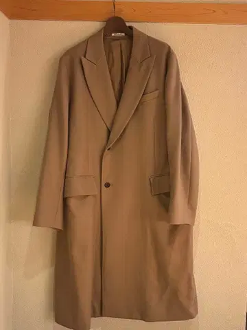 AURALEE 베이지 체스터 코트