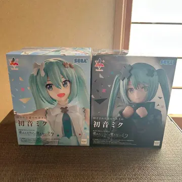 닫힌 창의 세계 하츠네 미쿠 피규어 세트 2체