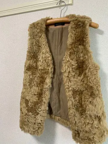 MACPHEE 맥피 인조 모피 베스트