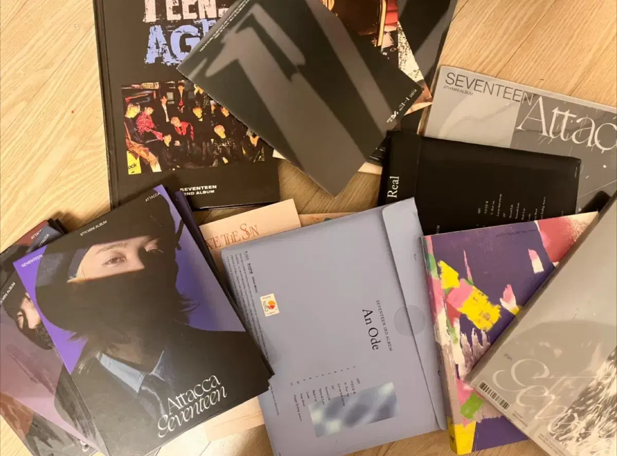 Seventeen albums Teen Age ~ Attacca, etc. in bulk