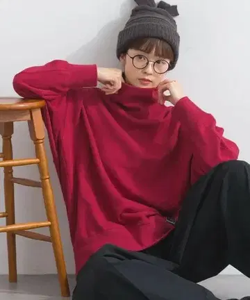 새상품 루피리안 맨투맨 터틀넥 풀오버 나츄란