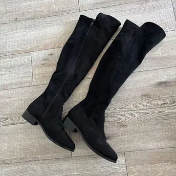 블랙 스웨이드 니하이 부츠