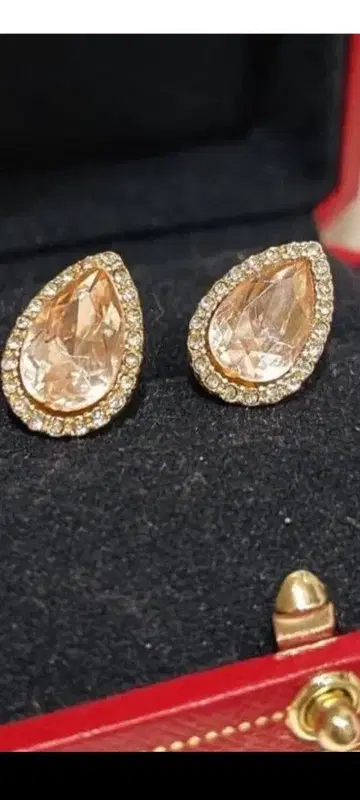 호주 구매 페어쉐이프 핑크 다이아 타입 귀찌 지르코니아