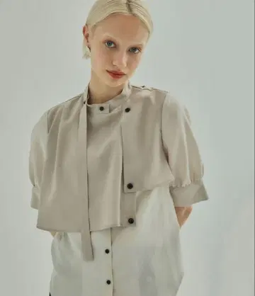 [ UNITED TOKYO ] 블라우스