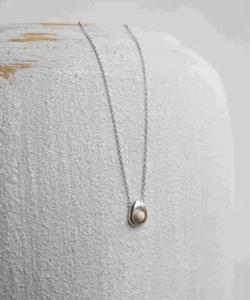 TEN. 엠베트 목걸이 실버