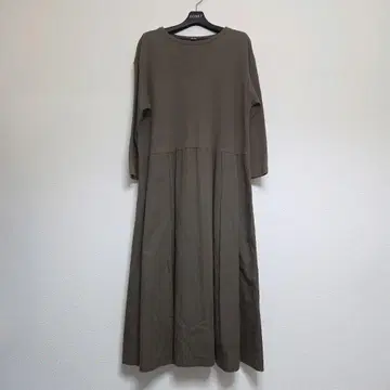 누메 팔라스 팰리스 절개 롱 원피스 코튼 카키