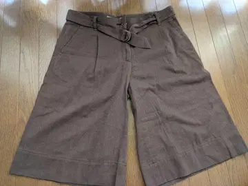 브라운 벨트 포함 숏팬츠