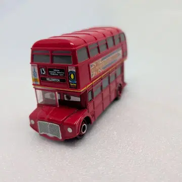 카즈 토미카 토퍼 덱킹턴 3세