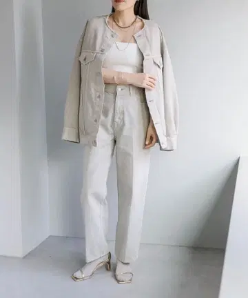 [ 미사용 새상품 ] 라이트 그레이 스트레이트 데님 하이웨스트