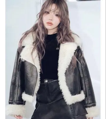 MURUA 무루아 빈티지 라이크 페이크 무스탕