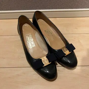 Ferragamo 펌프스 에나멜