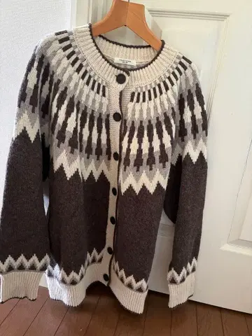 프릭스스토어 노르딕 무늬 가디건