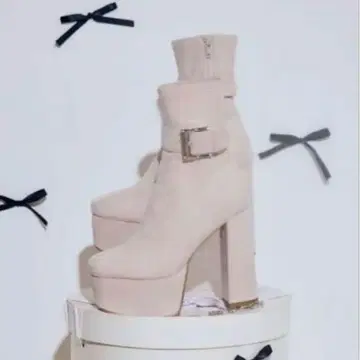 미셸 마카롱 버클 숏부츠 xs 베이지