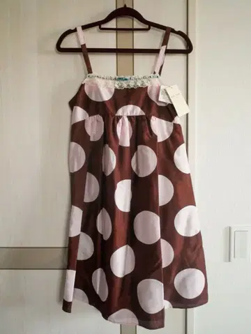 에밀리 템플큐트 / 브라운 도트 원피스