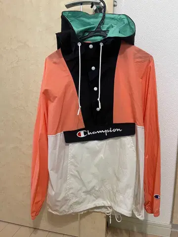 Champion 점퍼 L 사이즈 오렌지/블랙/화이트/그린