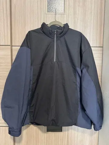 나일론 자켓 하프 지퍼 블랙과 네이비