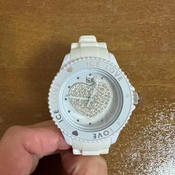 ICE WATCH 화이트 하트 손목시계