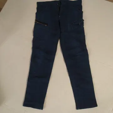 다크 블루 데님풍 팬츠 지퍼 포켓 부착 워크 팬츠