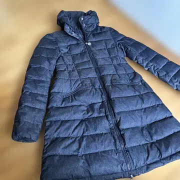 다크 그레이 퀼팅 다운 자켓