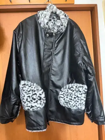 KSG 레오파드 무늬 포켓 자켓