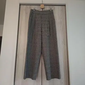 [ 미사용 새상품 ] Tomorrowland Ballsey 보르지 팬츠