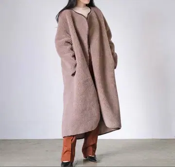 AKTE 보아 롱 코트 모카