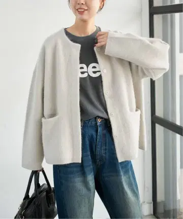 이번 시즌 울 폭스 니트 자켓 스픽앤스팬