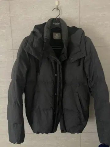 다운 자켓 후드 부착 다크 그레이