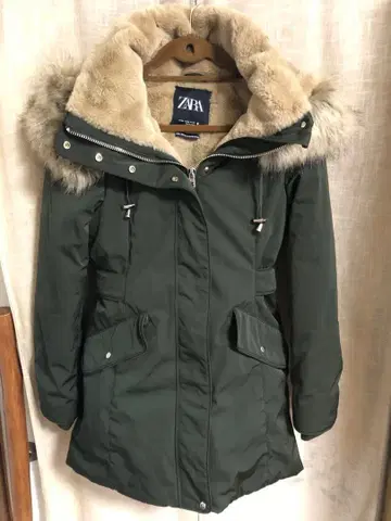 ZARA 무스탕 다운 코트 보아 방한