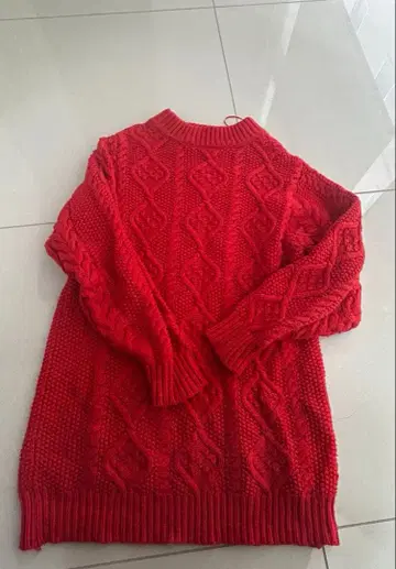 ZARA 빨간색 니트