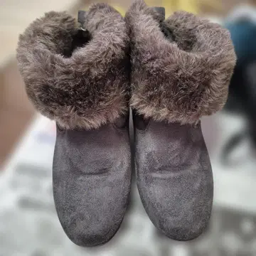 그레이 퍼 스웨이드 어그 부츠 25.5cm