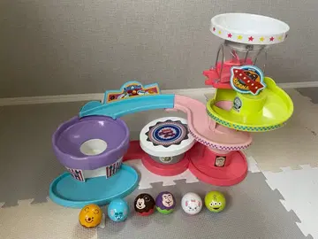 디즈니 볼로 기분 업! 점핑 코스터