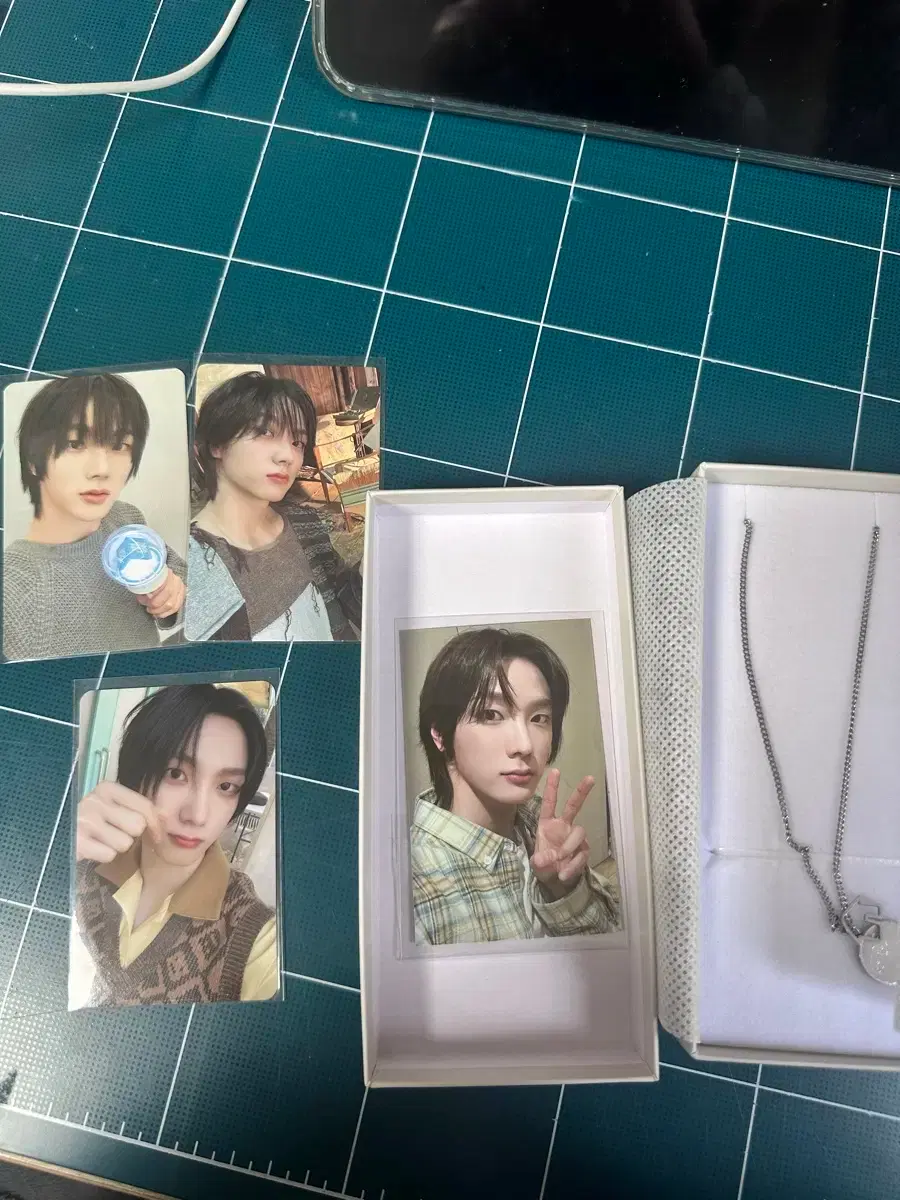 Quick sale) boynextdoor Sungho 1st anniversary necklace poca set bulk sell unstanning wts