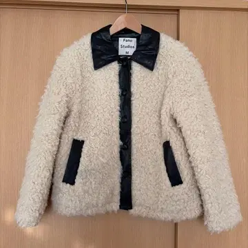 Fano Studios 보아 자켓 M 사이즈 크림/블랙