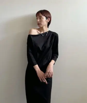 AMERI ONE SHOULDER CUTSEW DRESS