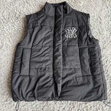[ 시착만 한 상품 ] 양키스 다운 베스트 L 사이즈