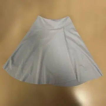 UNTITLED 라이트 블루 플레어 스커트 사이즈 2
