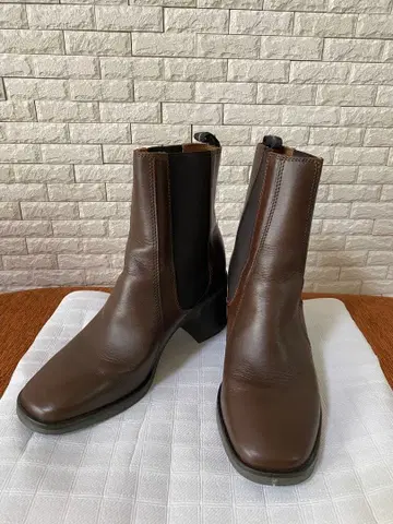 브라운 가죽 여성용 부츠