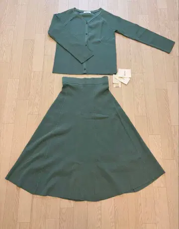 미라 오웬 리브 니트 셋업 가디건 민트 그린