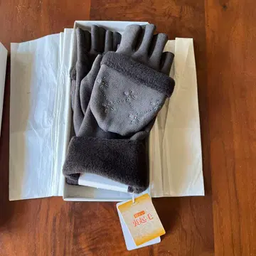 로라 애슐리 장갑